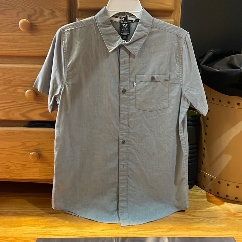 Shawn white youth Xl shirt!